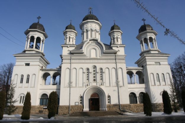 catedrala radauti (1)